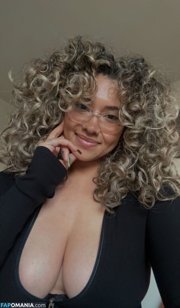 Mama E / parmererin Naken OnlyFans  Läckta Foto #4