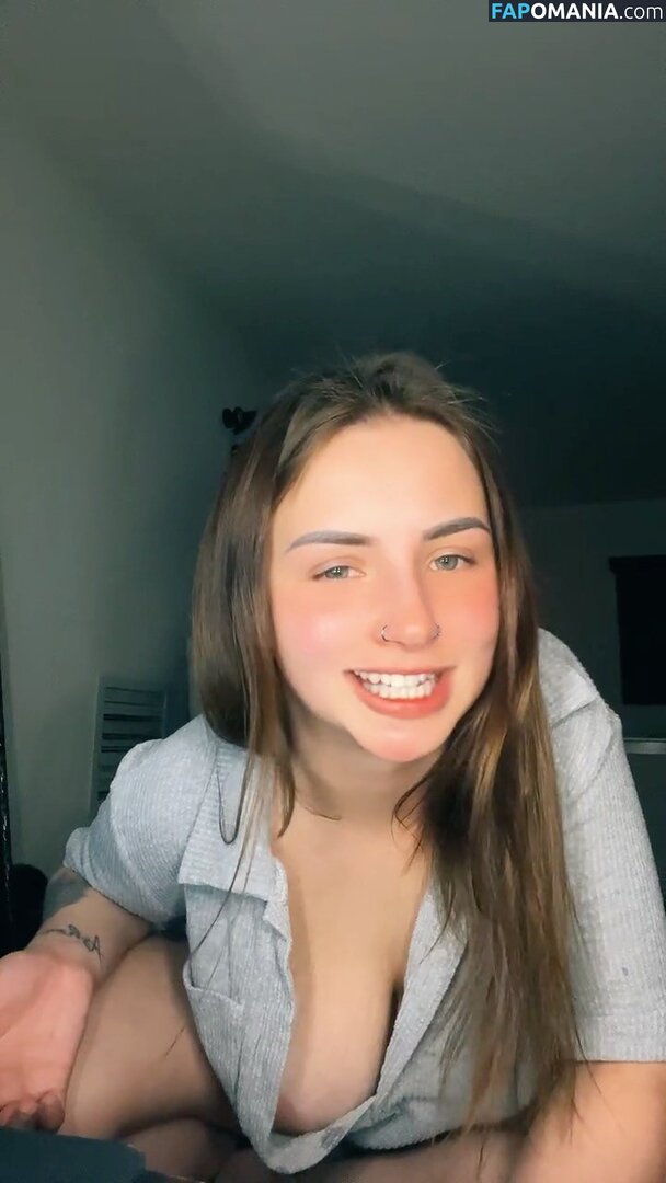 angelica28 / mamaang02 / mammaang Naken OnlyFans  Läckta Foto #3