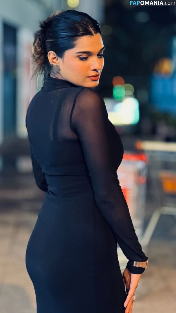 Mansi Suravase Naken OnlyFans  Läckta Foto #2