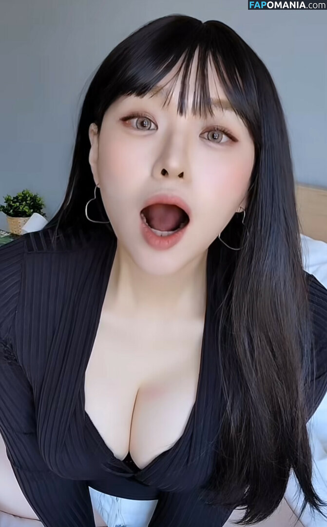 Maple's Syrups / Maple.oh / mable.oh Naken OnlyFans  Läckta Foto #1