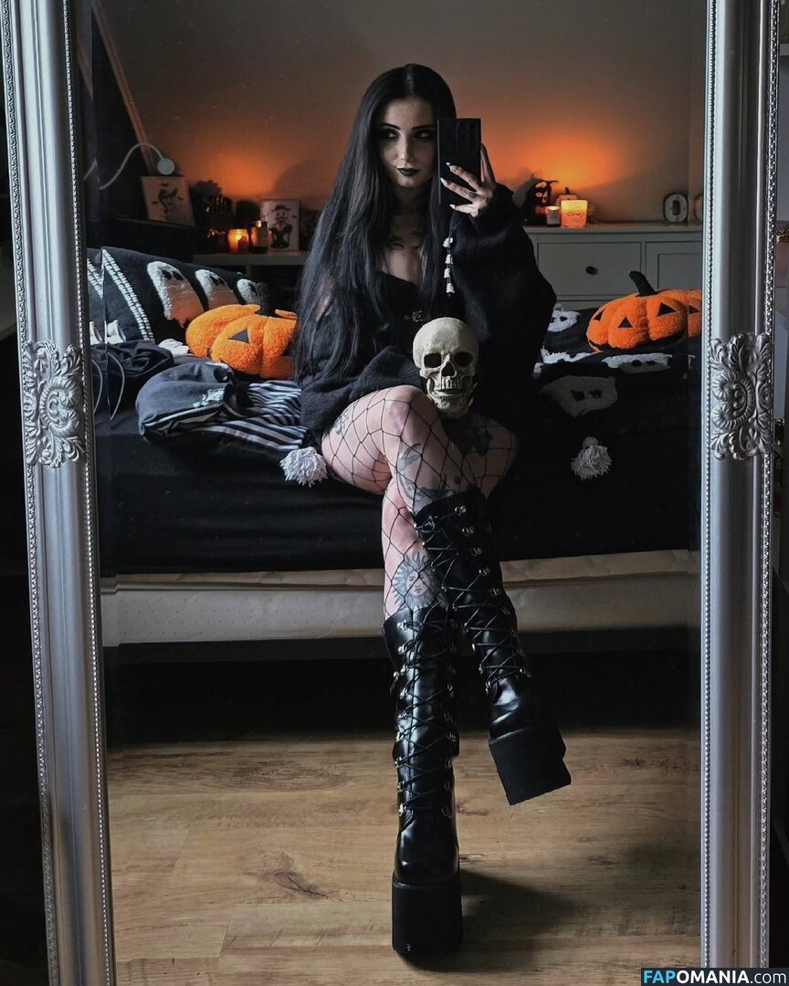 Marciasrarcia / Marta M. Naken OnlyFans  Läckta Foto #4