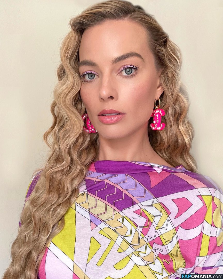 Margot Robbie Naken Läckta Foto #163
