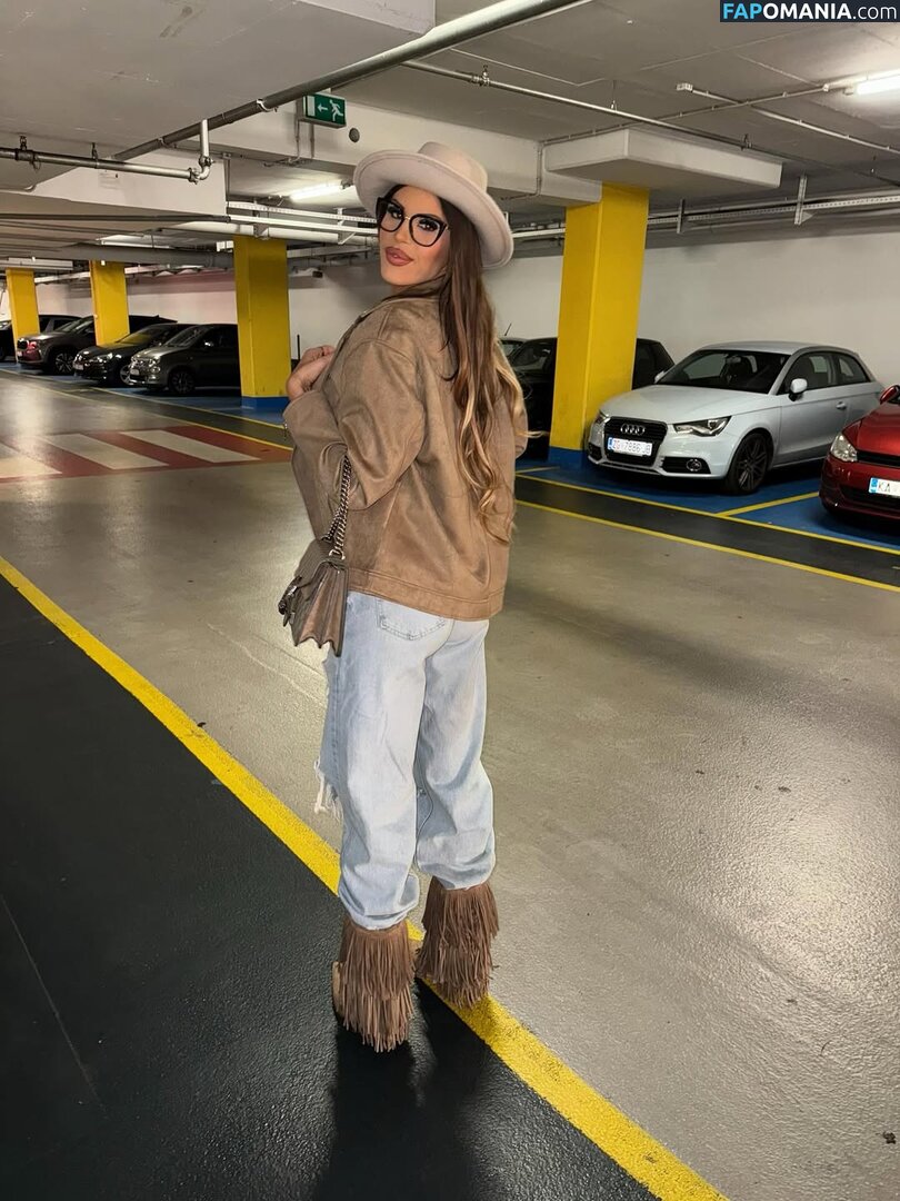 Croatian Girl / Marija Meglaj / https: / marijameglaj / marijameglaj11 Naken OnlyFans  Läckta Foto #100