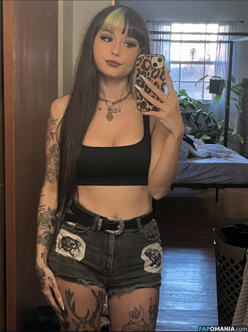 marijuanacigarette Naken OnlyFans  Läckta Foto #2