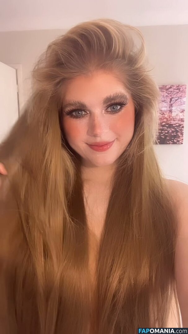 Marina Joyce / marinamewmeow Naken OnlyFans  Läckta Foto #3