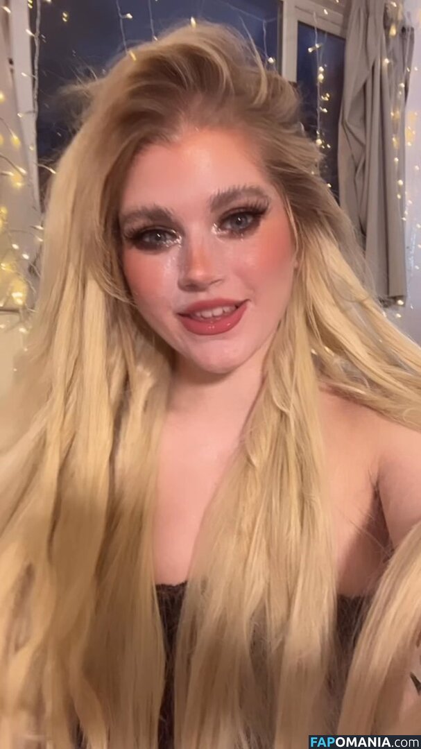Marina Joyce / marinamewmeow Naken OnlyFans  Läckta Foto #7