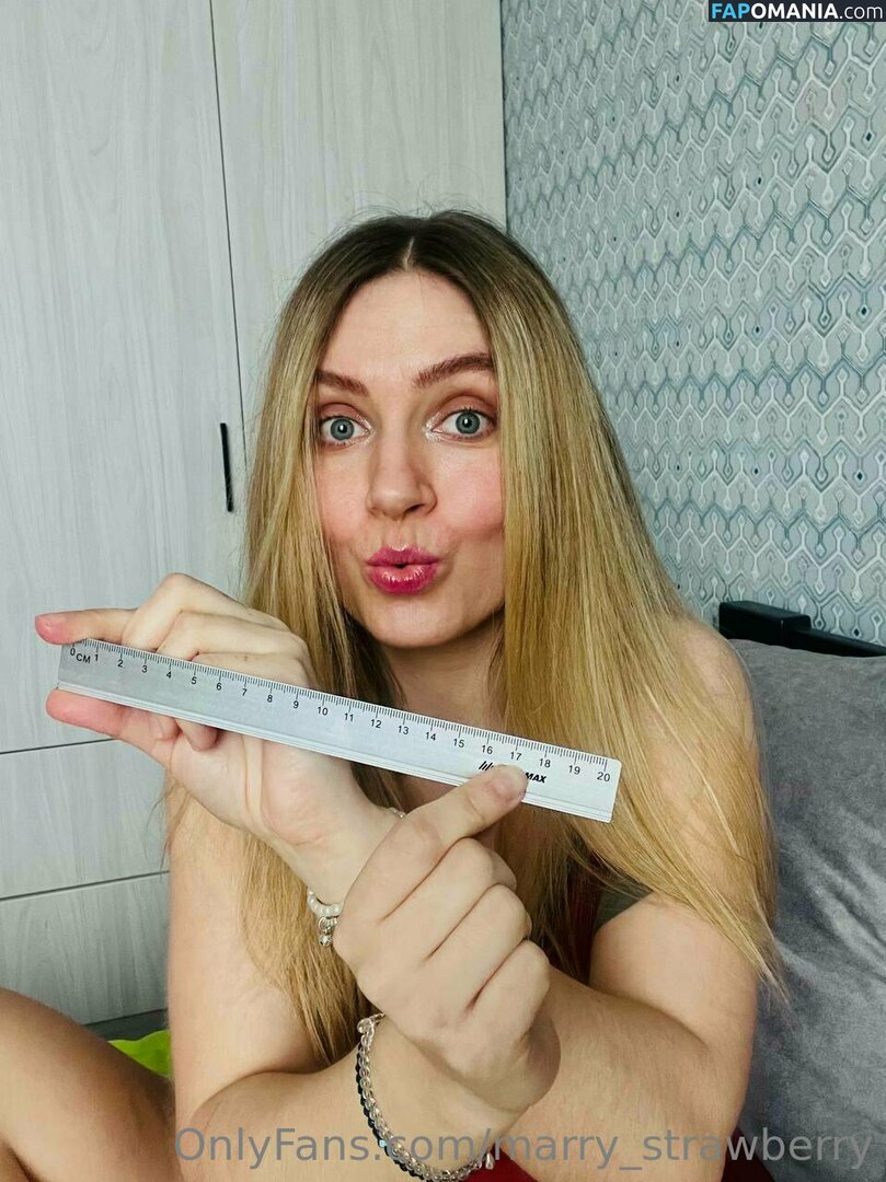 marry_strawberry Naken OnlyFans  Läckta Foto #1