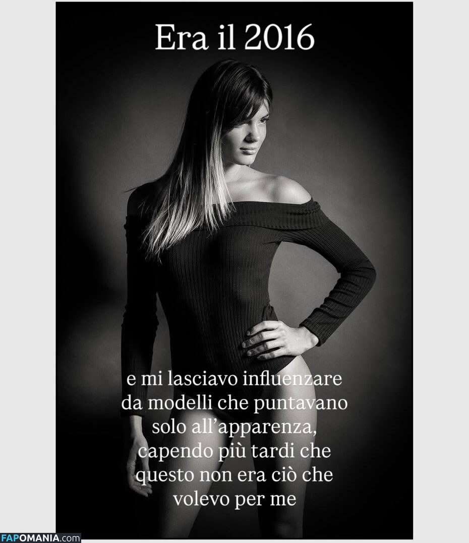 Martina Ragozza / https: / martinaragozza Naken OnlyFans  Läckta Foto #9