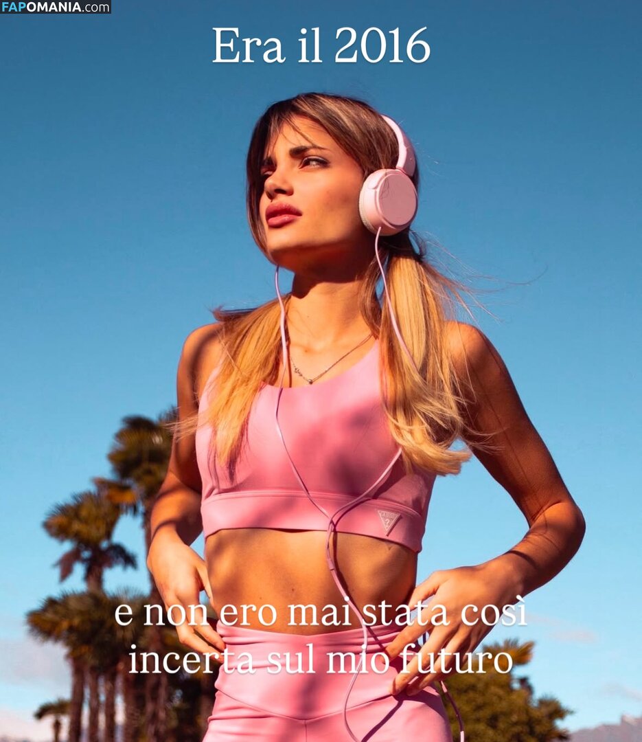 Martina Ragozza / https: / martinaragozza Naken OnlyFans  Läckta Foto #10