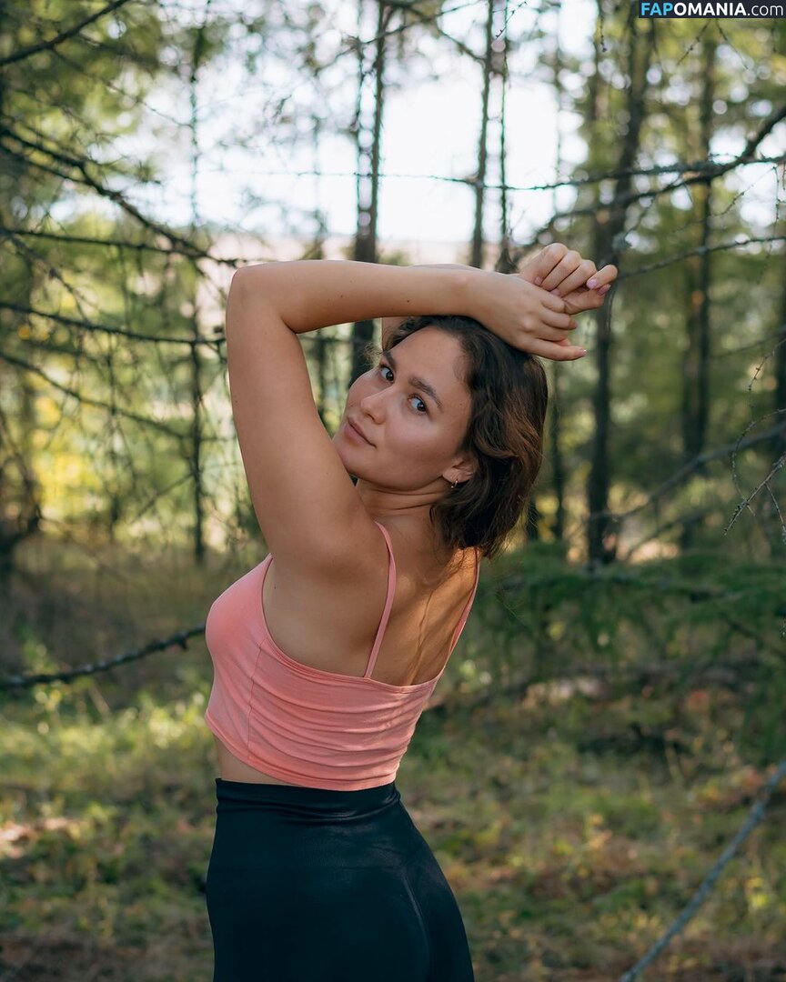 Marusya Shiklina / Marusya outdoors / marusya / marusya.shiklina Naken OnlyFans  Läckta Foto #29