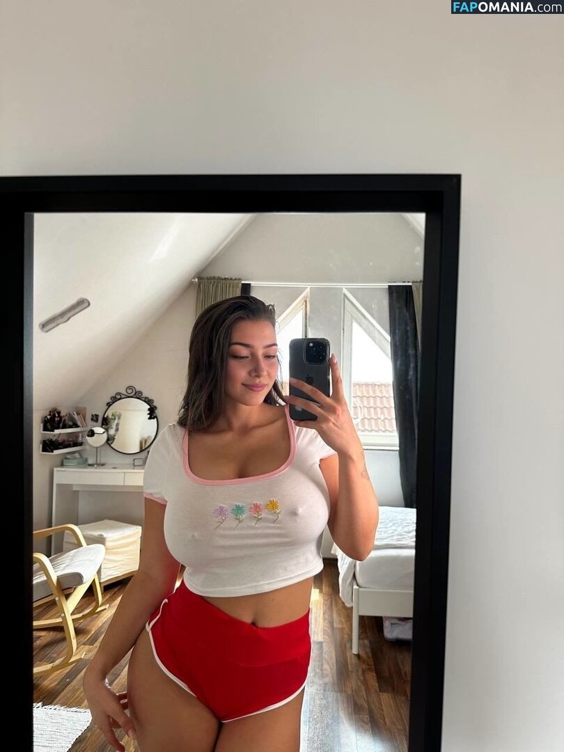 Maya Singer / Mayasinger19 / mayasinger / mayawithgcups Naken OnlyFans  Läckta Foto #28