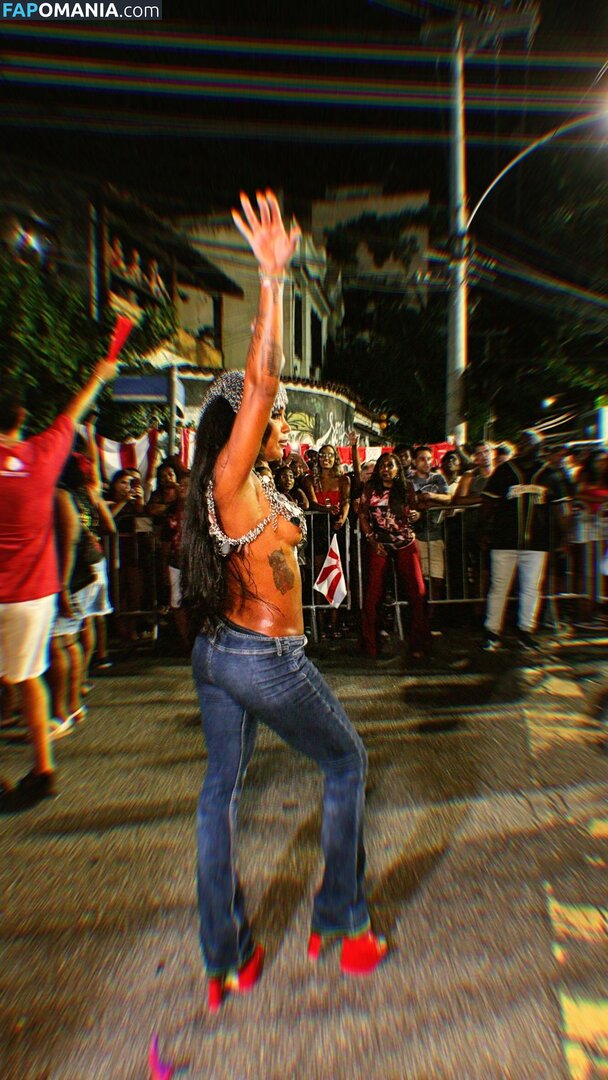 MC Rebecca / rebecca Naken OnlyFans  Läckta Foto #2