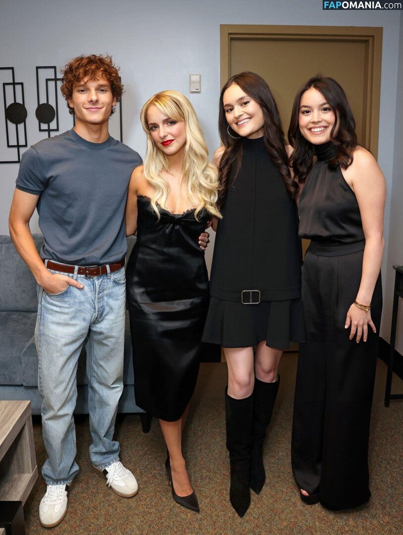 Mckenna Grace / mckennagrace / mckennagraceful Naken OnlyFans  Läckta Foto #154