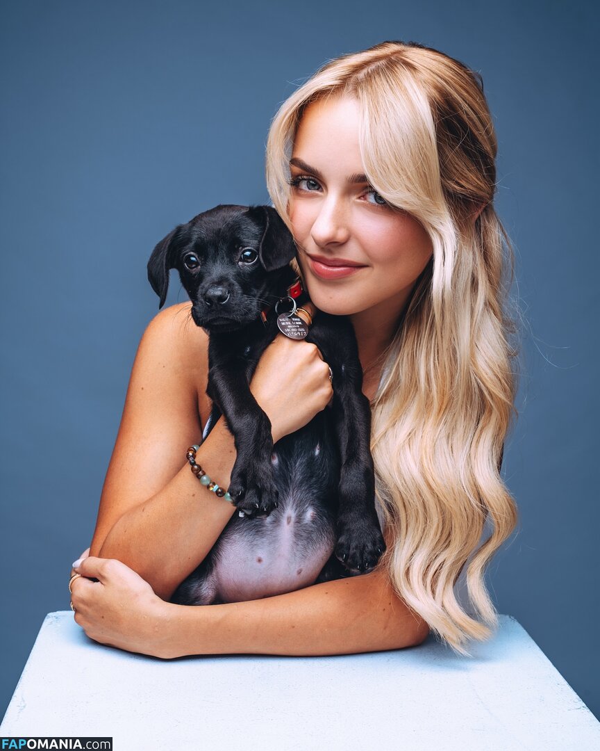 Mckenna Grace / mckennagrace / mckennagraceful Naken OnlyFans  Läckta Foto #183