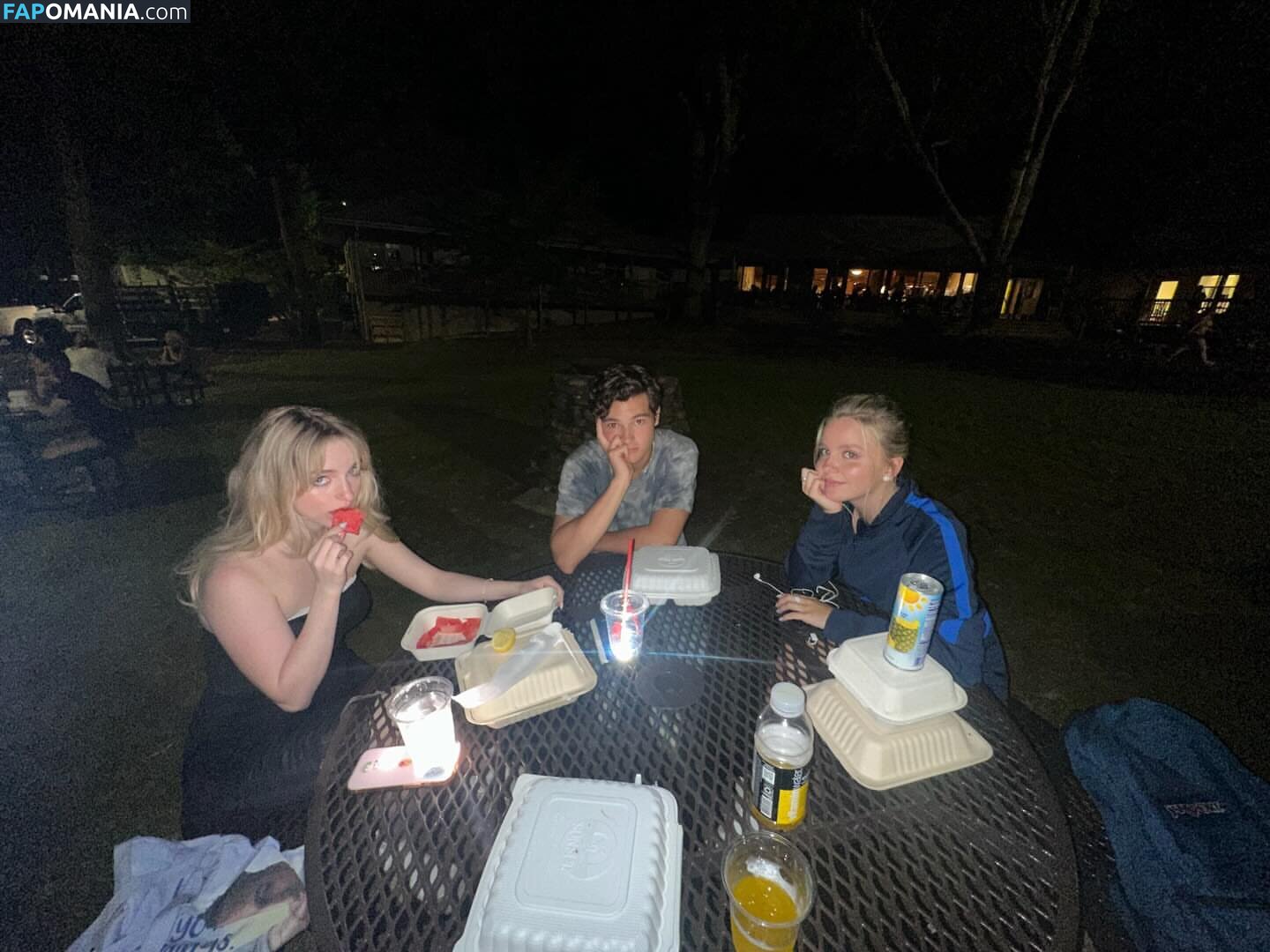 Mckenna Grace / mckennagrace / mckennagraceful Naken OnlyFans  Läckta Foto #188