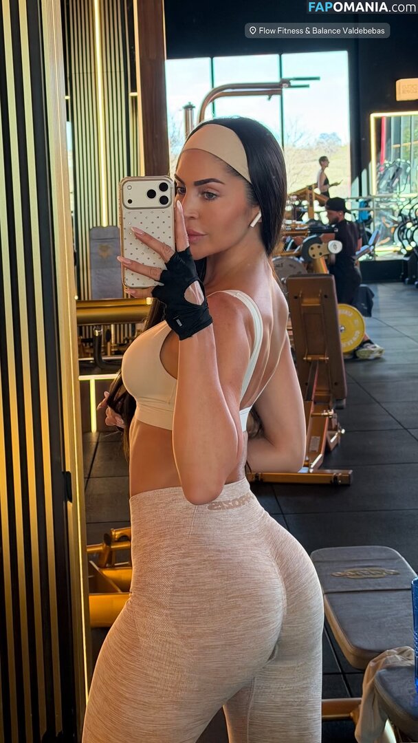 Melania Puntas / https: / itsmelaniapuntas Naken OnlyFans  Läckta Foto #4