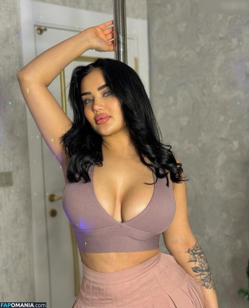 Melek Azad / melek.azd / melekazad Naken OnlyFans  Läckta Foto #32