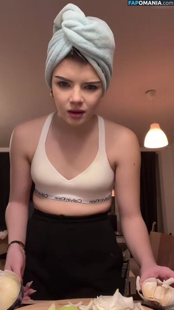 German influencer / Melina Celine / celinemelina / melinaceline Naken OnlyFans  Läckta Foto #179