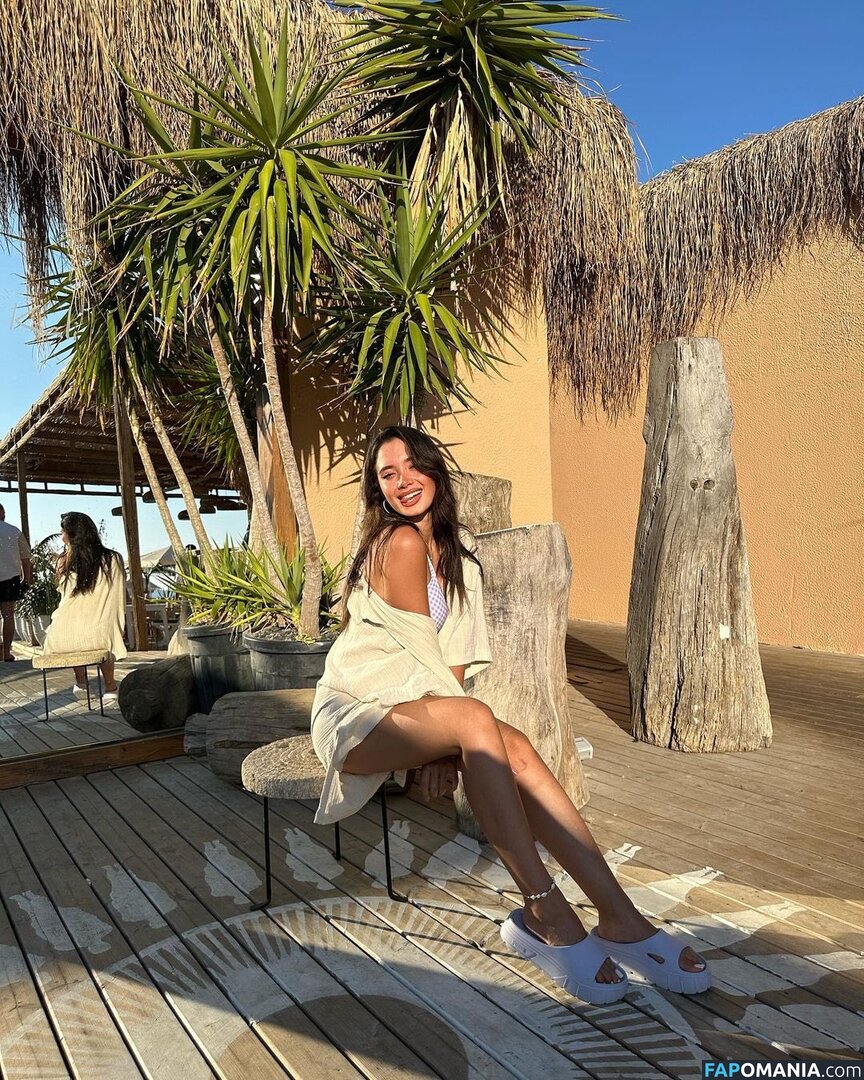 Merve Cin / atavratmiyav / atavrattmiyav / https: / mervecinn1 Naken OnlyFans  Läckta Foto #2