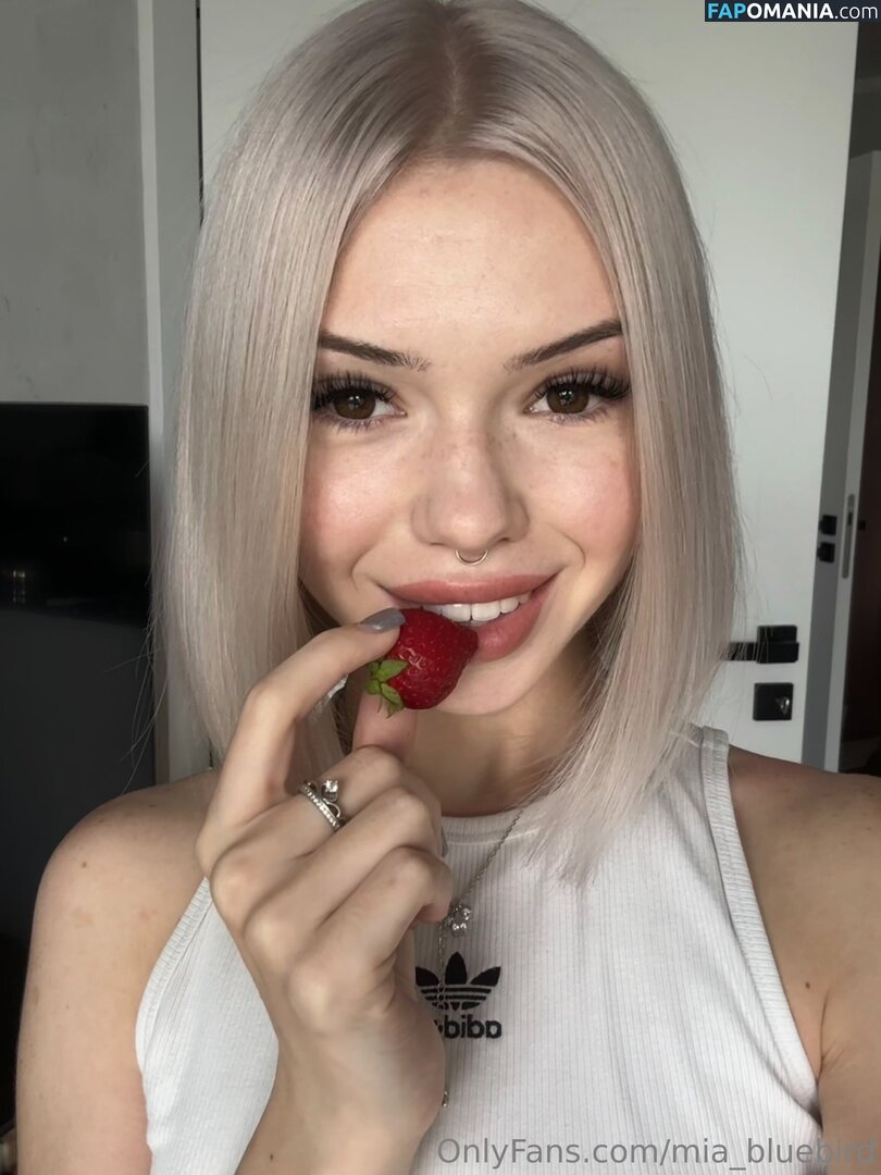 _iam_bluebird_ / mia_bluebird Naken OnlyFans  Läckta Foto #2