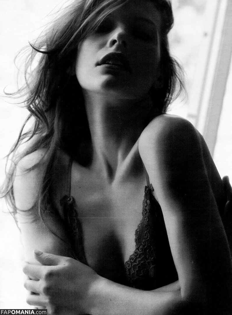 Milla Jovovich / MillaJovovich Naken OnlyFans  Läckta Foto #325
