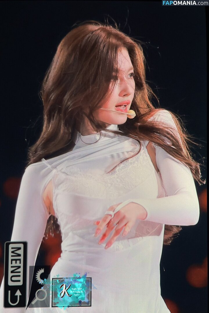 Minatozaki Sana / TWICE / m.by__sana Naken OnlyFans  Läckta Foto #20