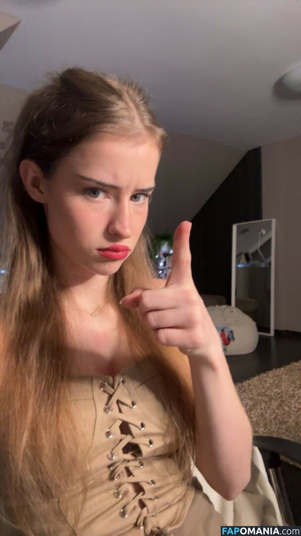 Mira.004 / model_mira Naken OnlyFans  Läckta Foto #366