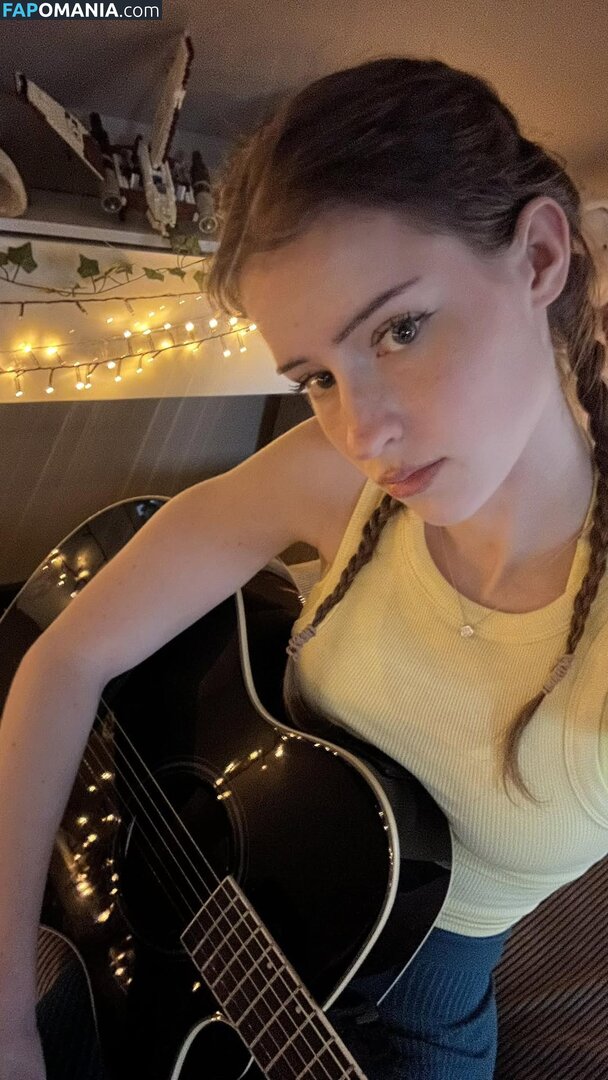Mira.004 / model_mira Naken OnlyFans  Läckta Foto #1487
