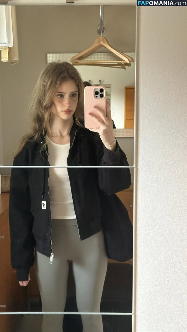 Mira.004 / model_mira Naken OnlyFans  Läckta Foto #1489