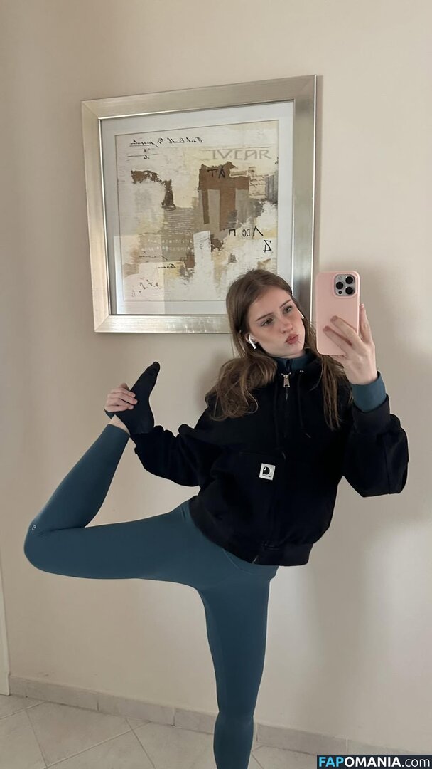 Mira.004 / model_mira Naken OnlyFans  Läckta Foto #1492