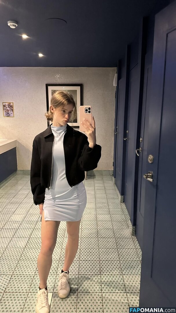 Mira.004 / model_mira Naken OnlyFans  Läckta Foto #1500