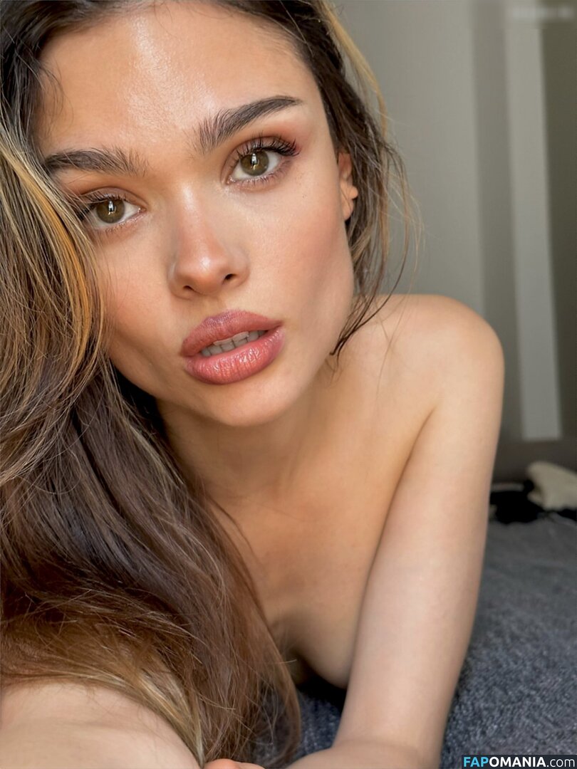 mira.culiks / mira.m Naken OnlyFans  Läckta Foto #1
