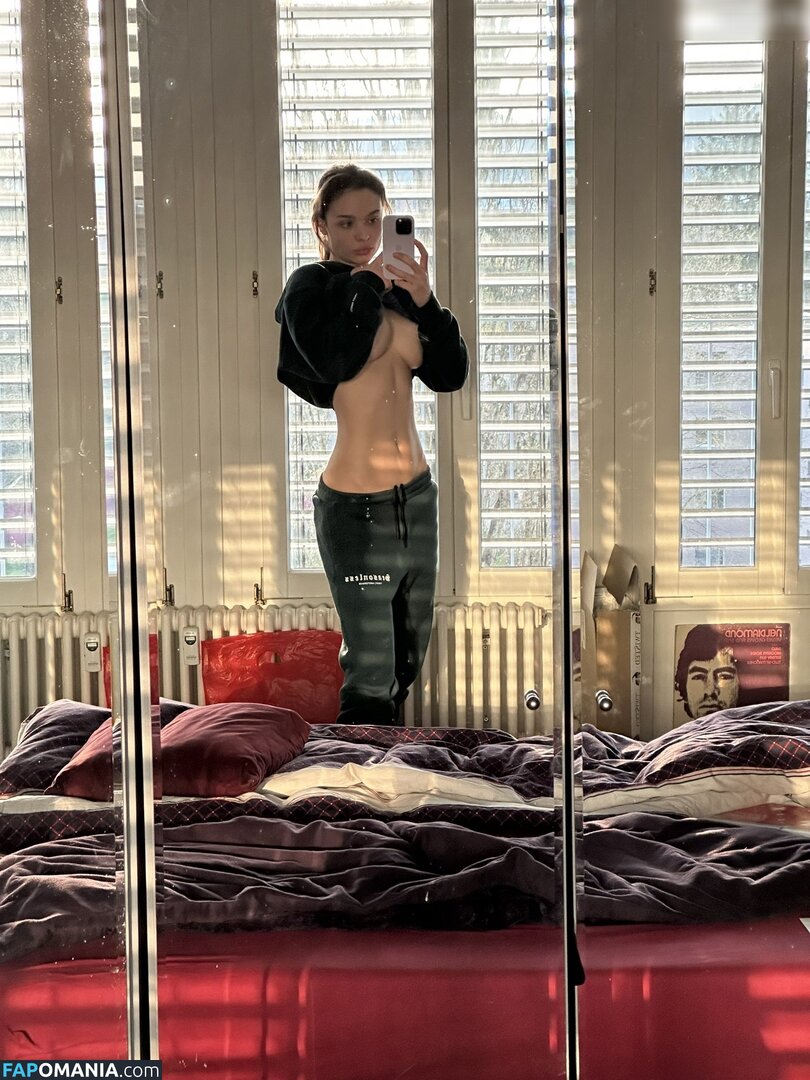 mira.culiks / mira.m Naken OnlyFans  Läckta Foto #3