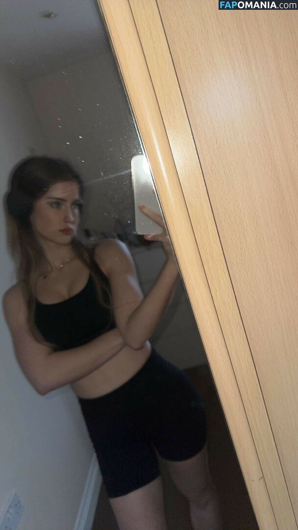 Mira Szalma / https: / mira.004 Naken OnlyFans  Läckta Foto #51