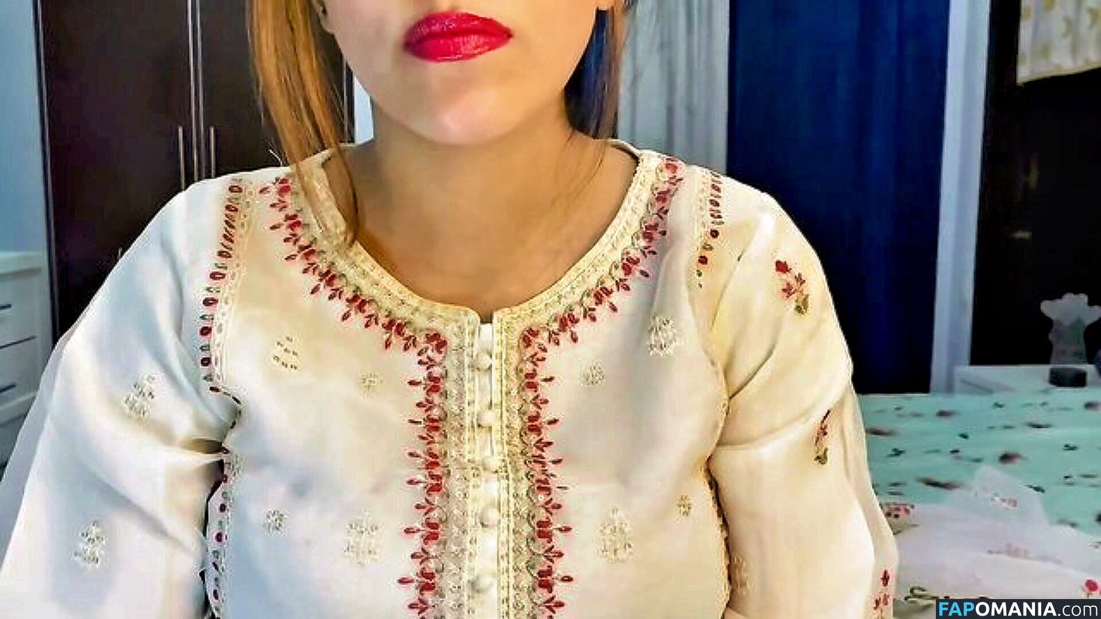 Mirakhan N Naken OnlyFans  Läckta Foto #8