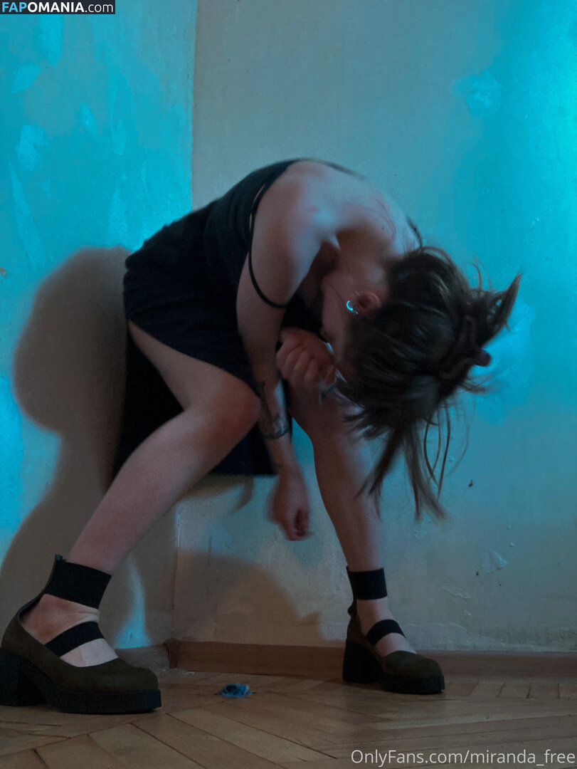 miranda_free / mirandafreeartist Naken OnlyFans  Läckta Foto #3