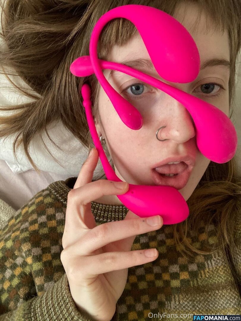 miranda_free / mirandafreeartist Naken OnlyFans  Läckta Foto #7