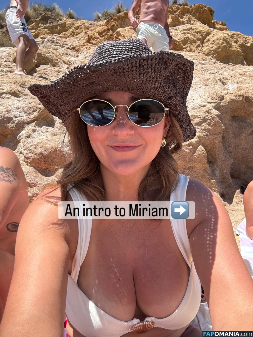 MILF Online Accountant / Miriam Holme / miriamholme Naken OnlyFans  Läckta Foto #12