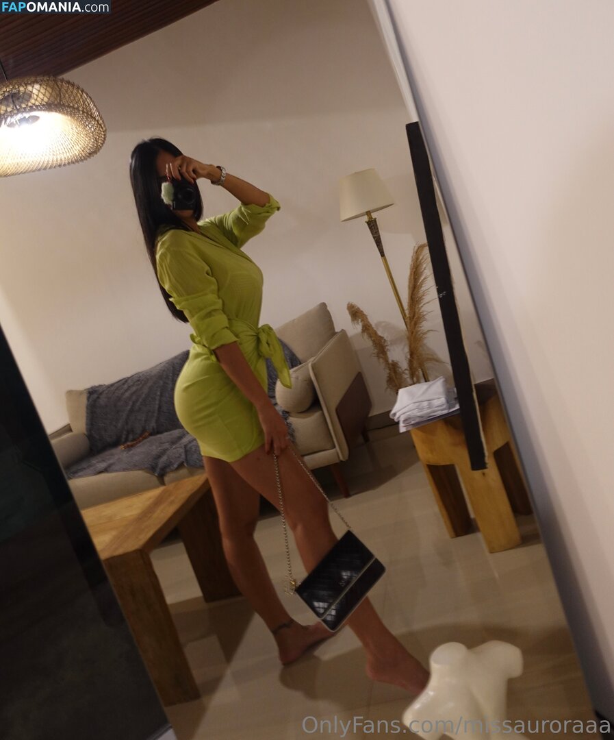 missauroraaa / sassysophyaudaciousaurora Naken OnlyFans  Läckta Foto #10