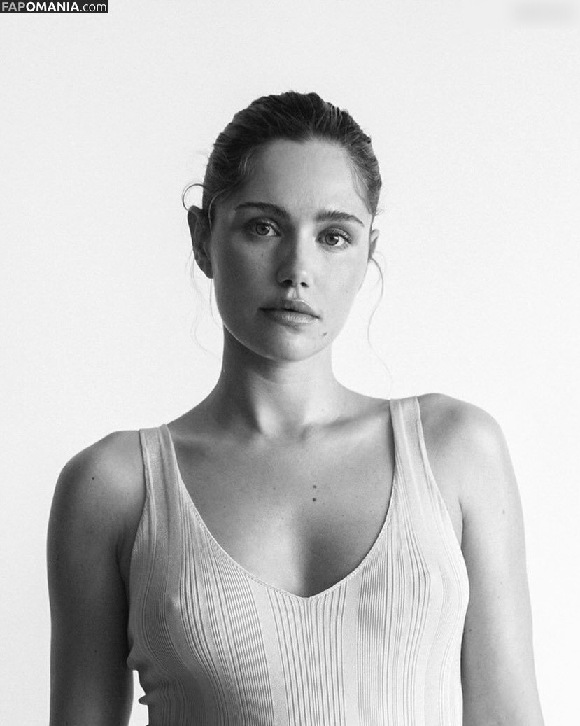 Mitsou Jung Naken OnlyFans  Läckta Foto #2