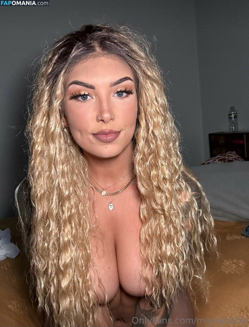 Miya Ulatowski / miyaacacia Naken OnlyFans  Läckta Foto #39