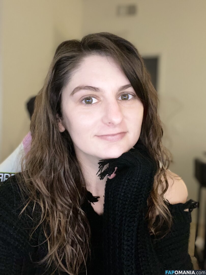 Molly / eggnogmademedoit / https: / m0llyp0ppins Naken OnlyFans  Läckta Foto #3