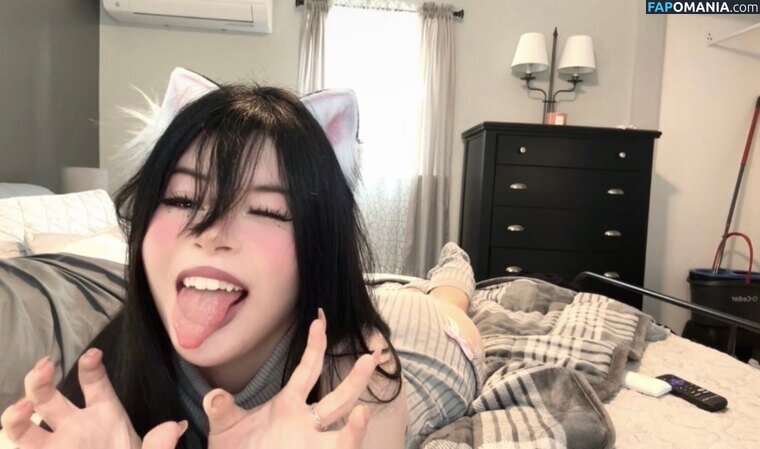 molly.osamu / mollymeowz / mollymew2 Naken OnlyFans  Läckta Foto #17