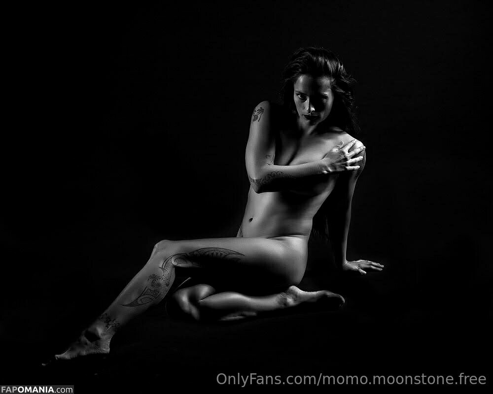 momo.moonstone / momo.moonstone.free Naken OnlyFans  Läckta Foto #17