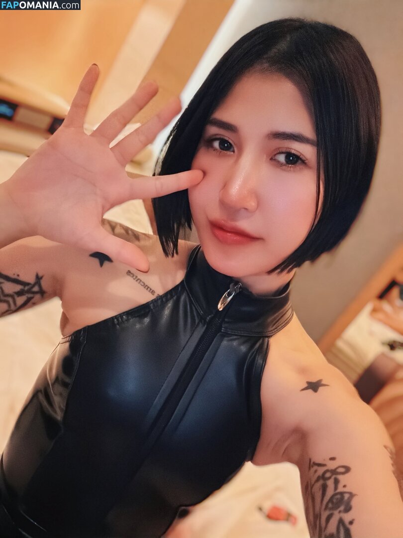 Mona Enju / https: / mmmowmow / mo_mo_milkbom Naken OnlyFans  Läckta Foto #5