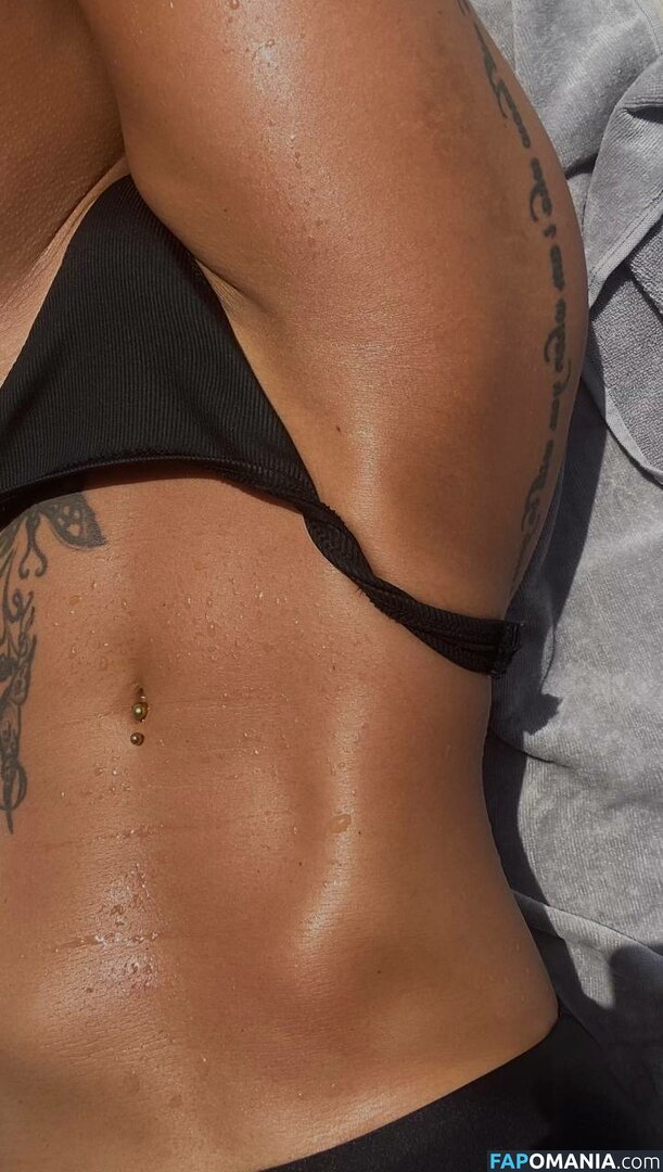 Monika Kinga / monikakinga / monikakingaa Naken OnlyFans  Läckta Foto #1