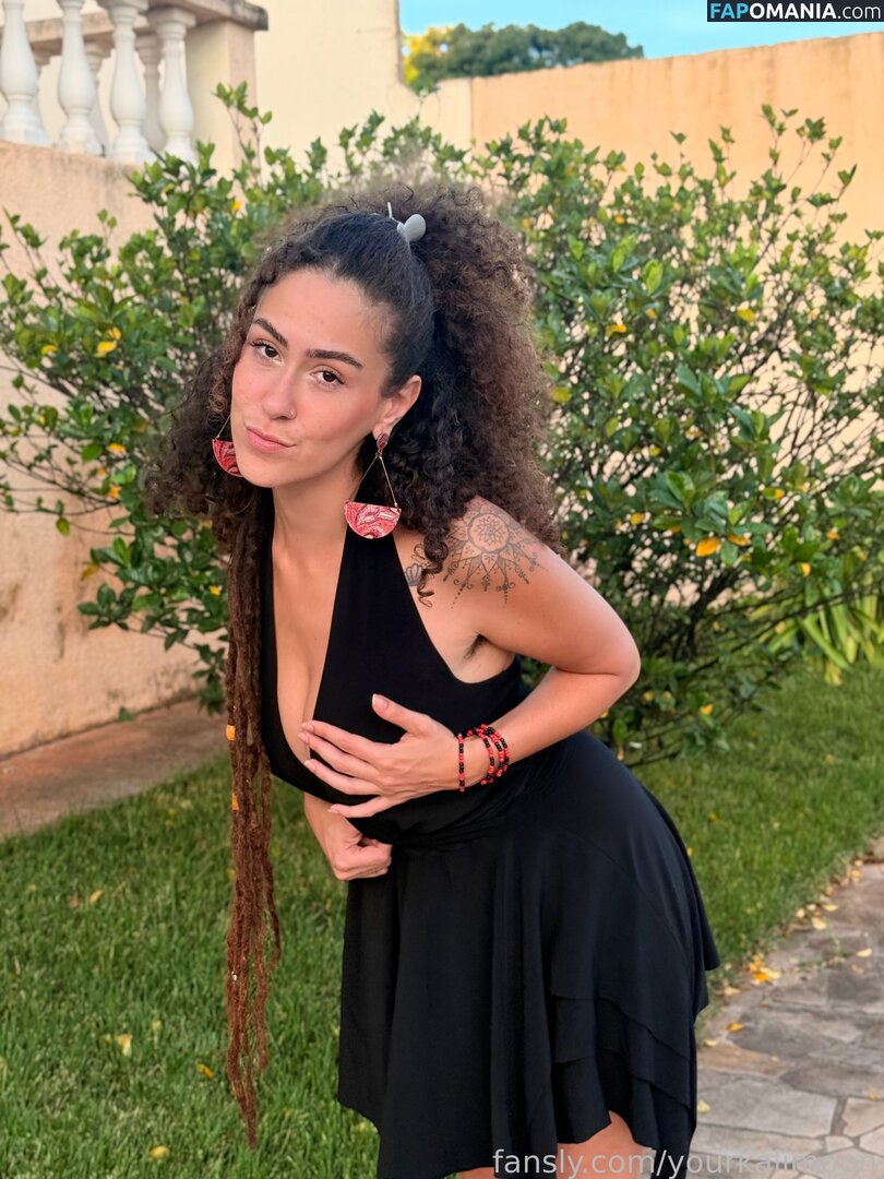 moonkalimah Naken OnlyFans  Läckta Foto #2