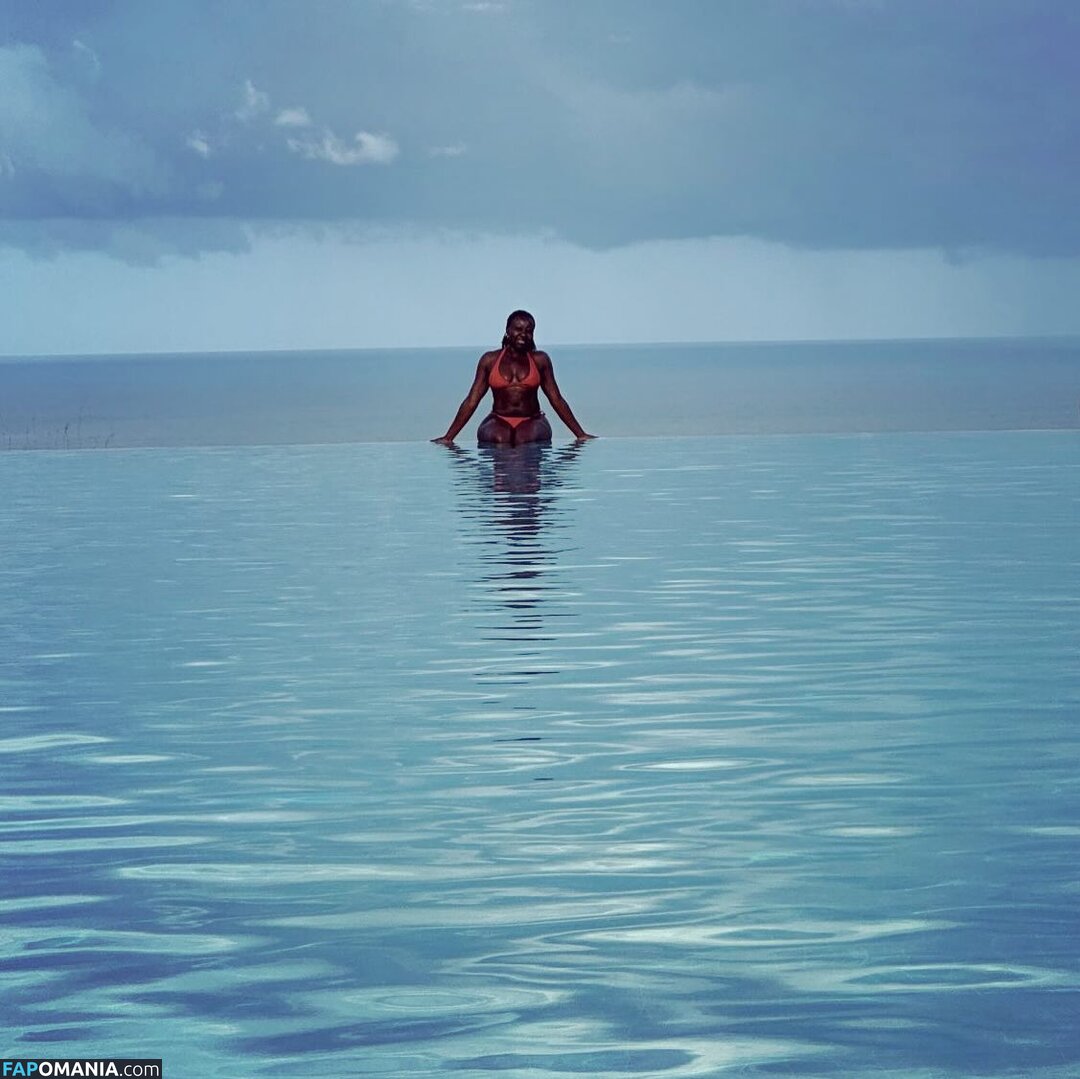 Muna Otaru / munaotaru Naken OnlyFans  Läckta Foto #10
