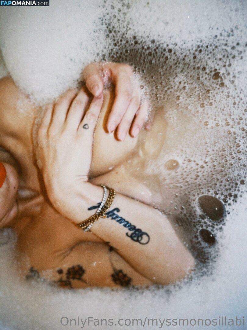 mss_mina / myssmonosillabi Naken OnlyFans  Läckta Foto #9