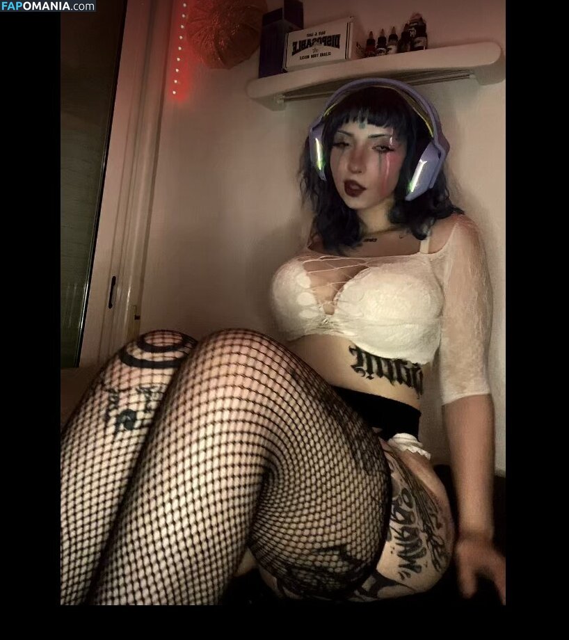 Naaawiwiii / naw.inkk / nawi59305 / nawiwi.art / nawiwii.reels / nawwiwiii Naken OnlyFans  Läckta Foto #2